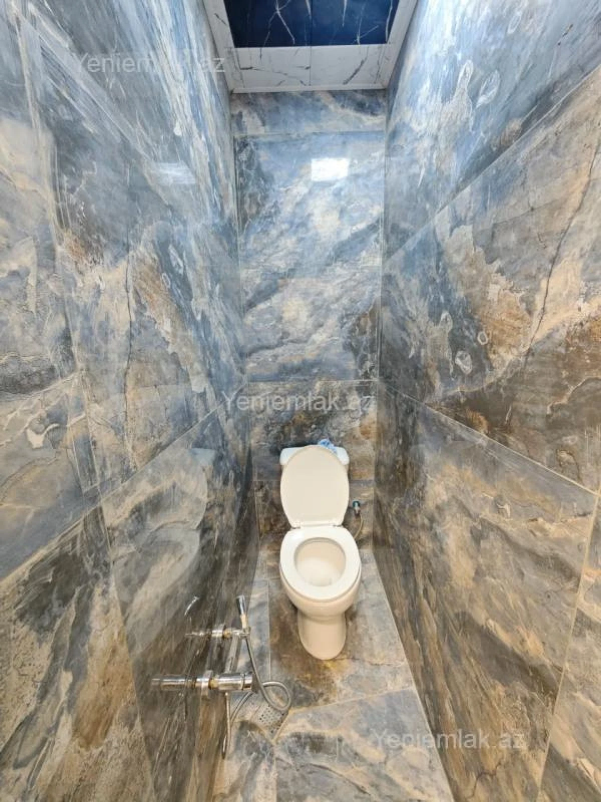 Satılır 3 otaqlı köhnə tikili 90 m²