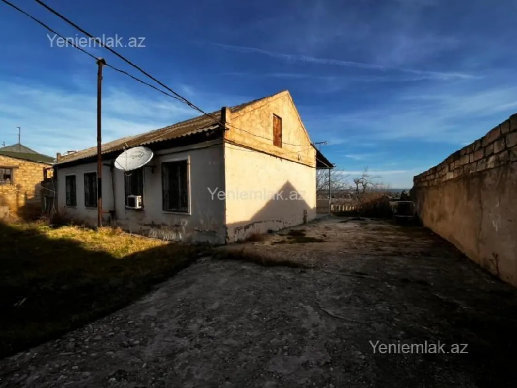 Satılır 3 otaqlı həyət evi 110 m²