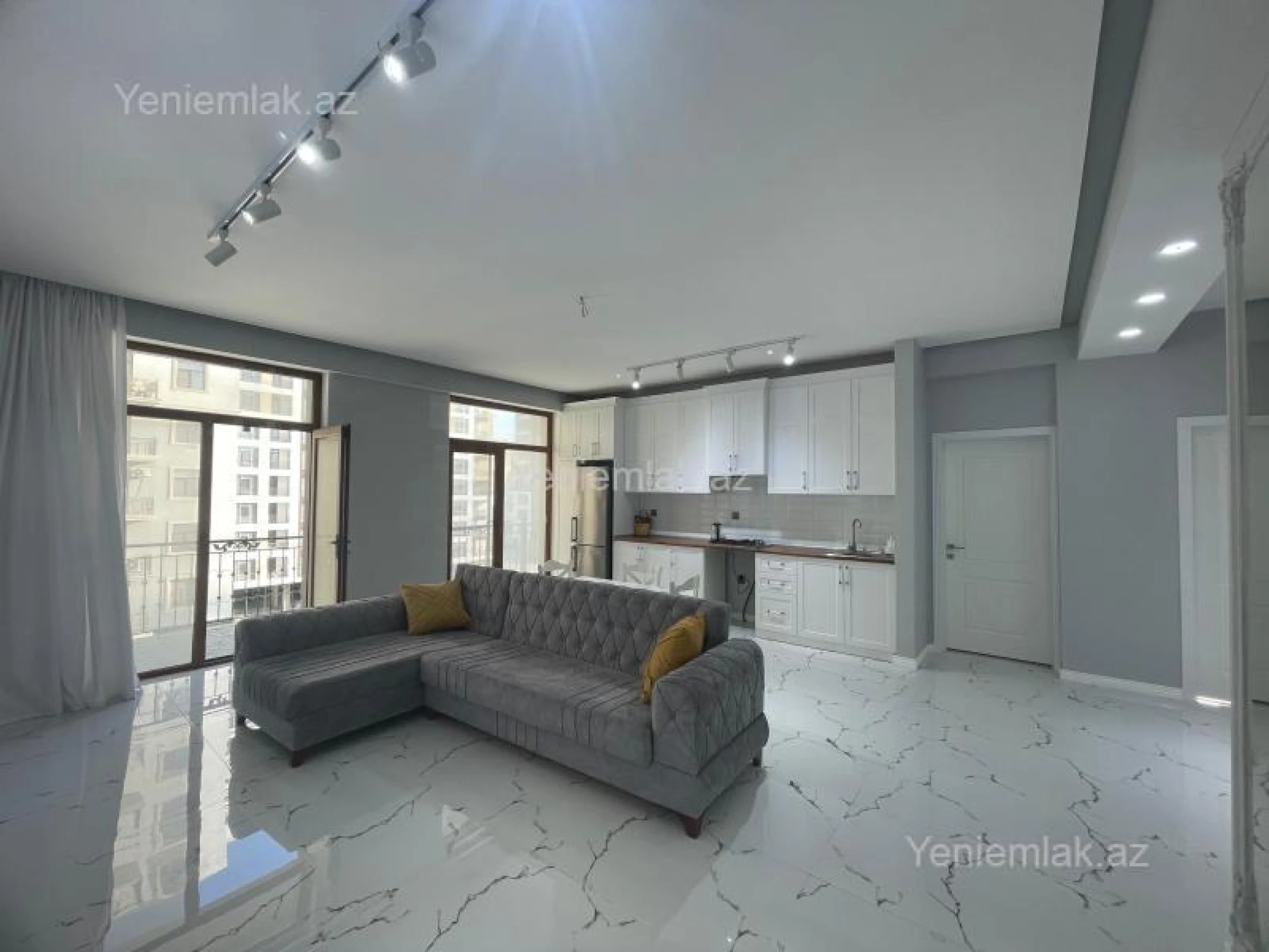 Satılır 3 otaqlı yeni tikili 97 m²
