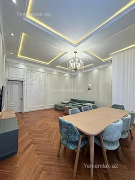 Satılır 3 otaqlı yeni tikili 140 m²
