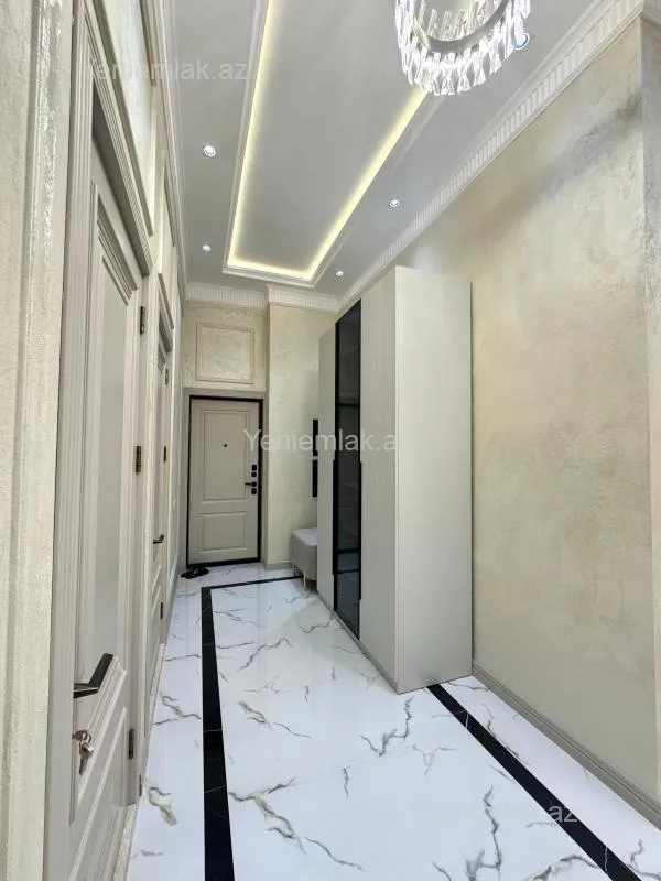 Satılır 3 otaqlı yeni tikili 140 m²