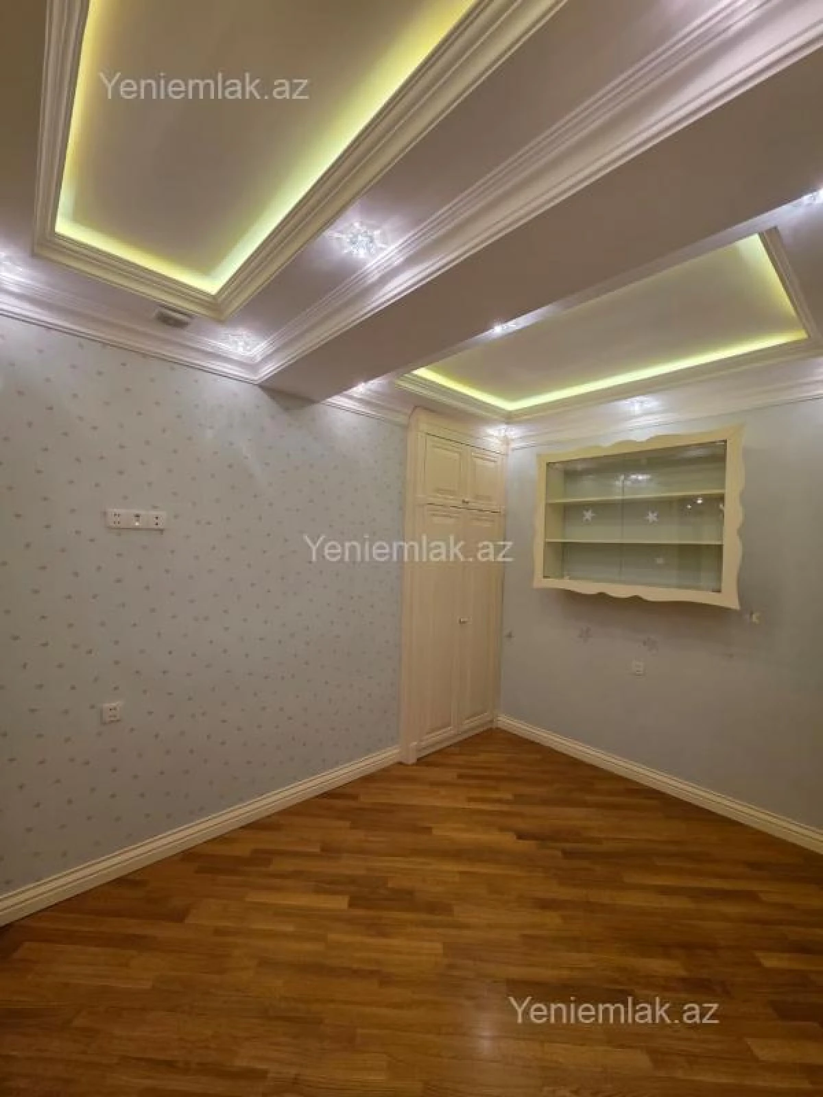 Satılır 3 otaqlı yeni tikili 110 m²