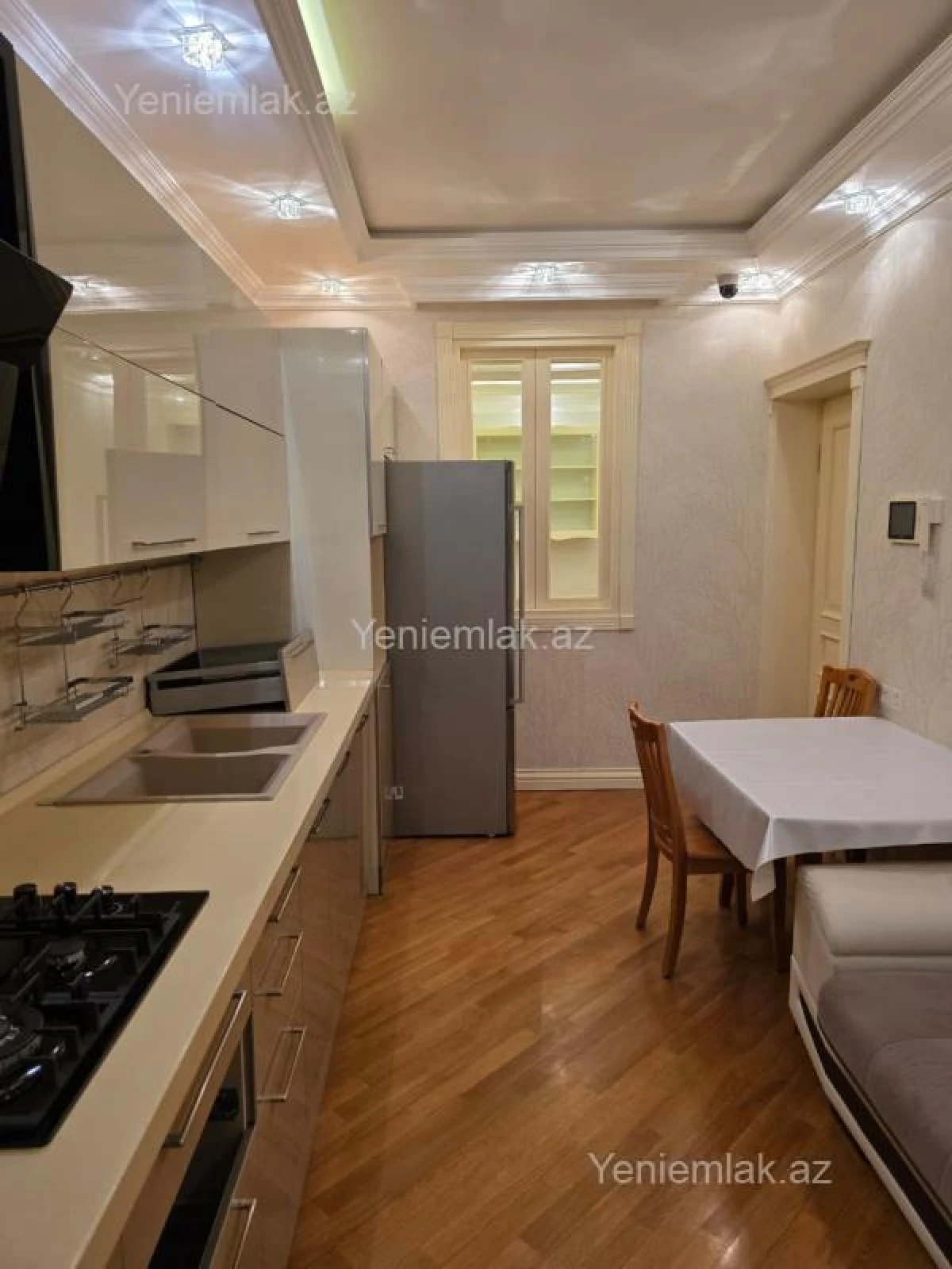 Satılır 3 otaqlı yeni tikili 110 m²