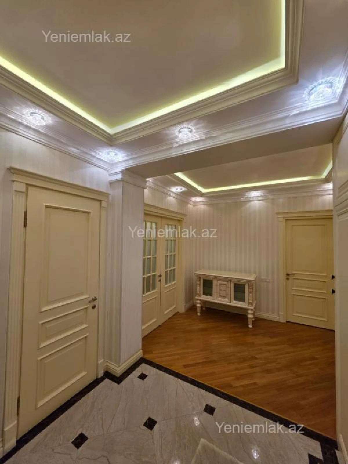 Satılır 3 otaqlı yeni tikili 110 m²