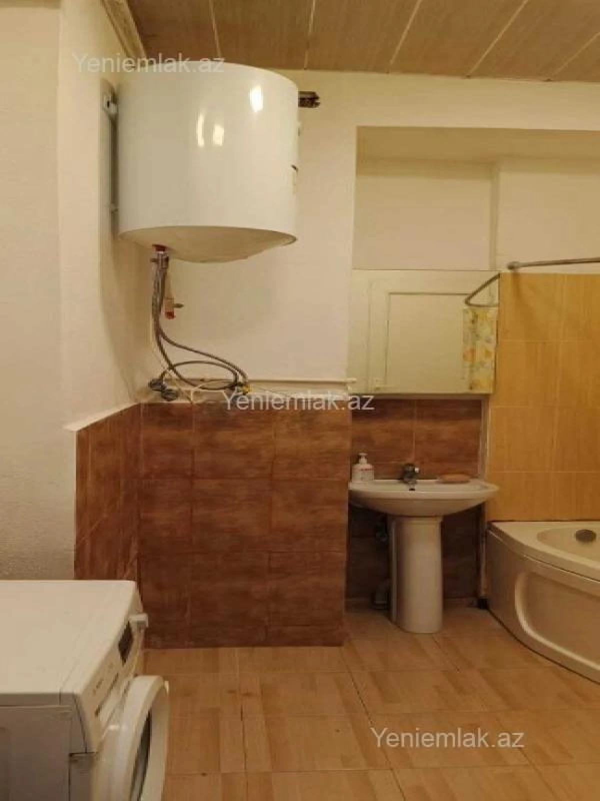 Satılır 2 otaqlı köhnə tikili 60 m²