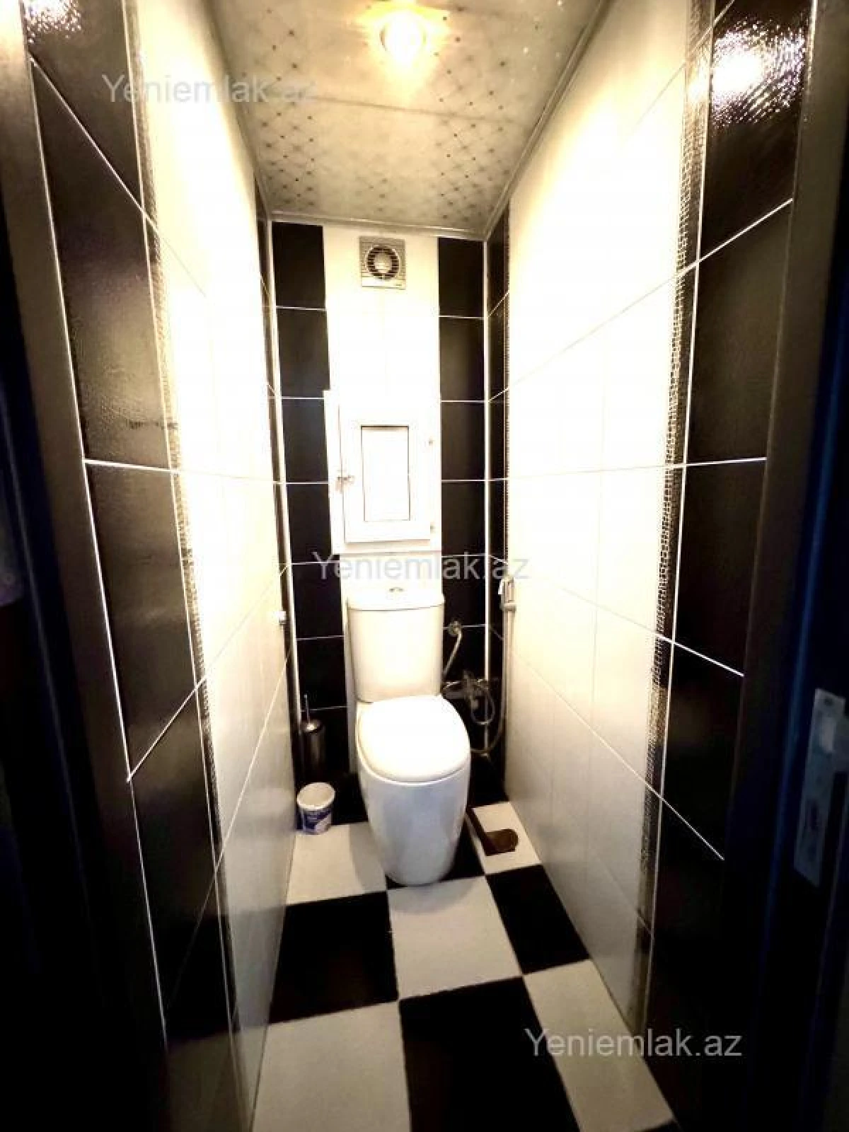 Satılır 3 otaqlı köhnə tikili 80 m²