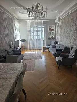 Satılır 11 otaqlı həyət evi 480 m²