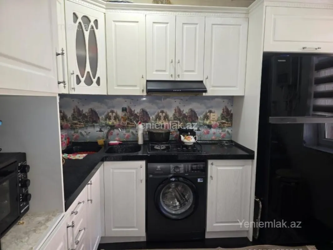 Satılır 3 otaqlı köhnə tikili 60 m²