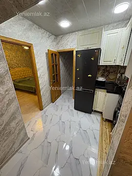 Satılır 2 otaqlı köhnə tikili 60 m²