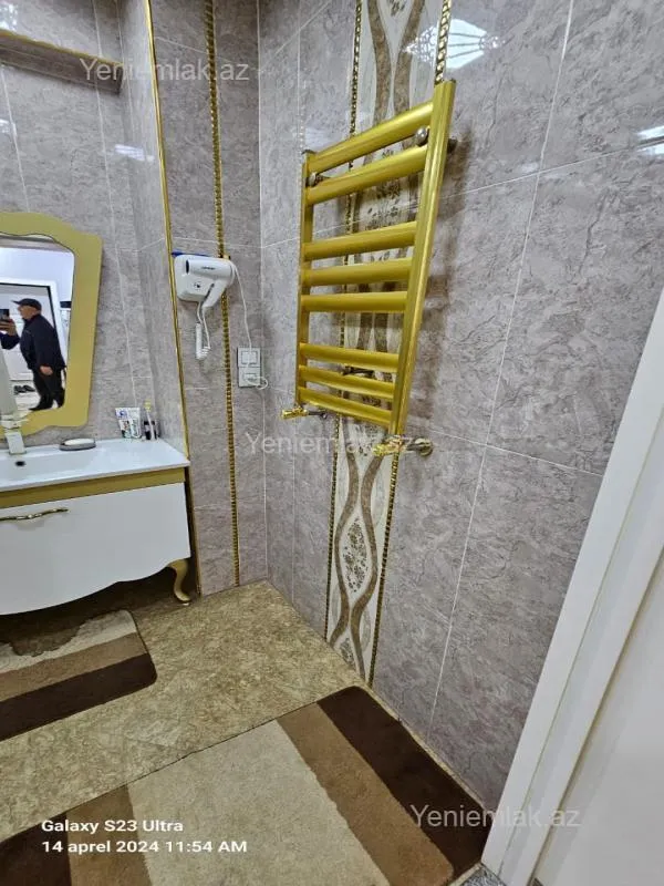 Satılır 3 otaqlı yeni tikili 128 m²