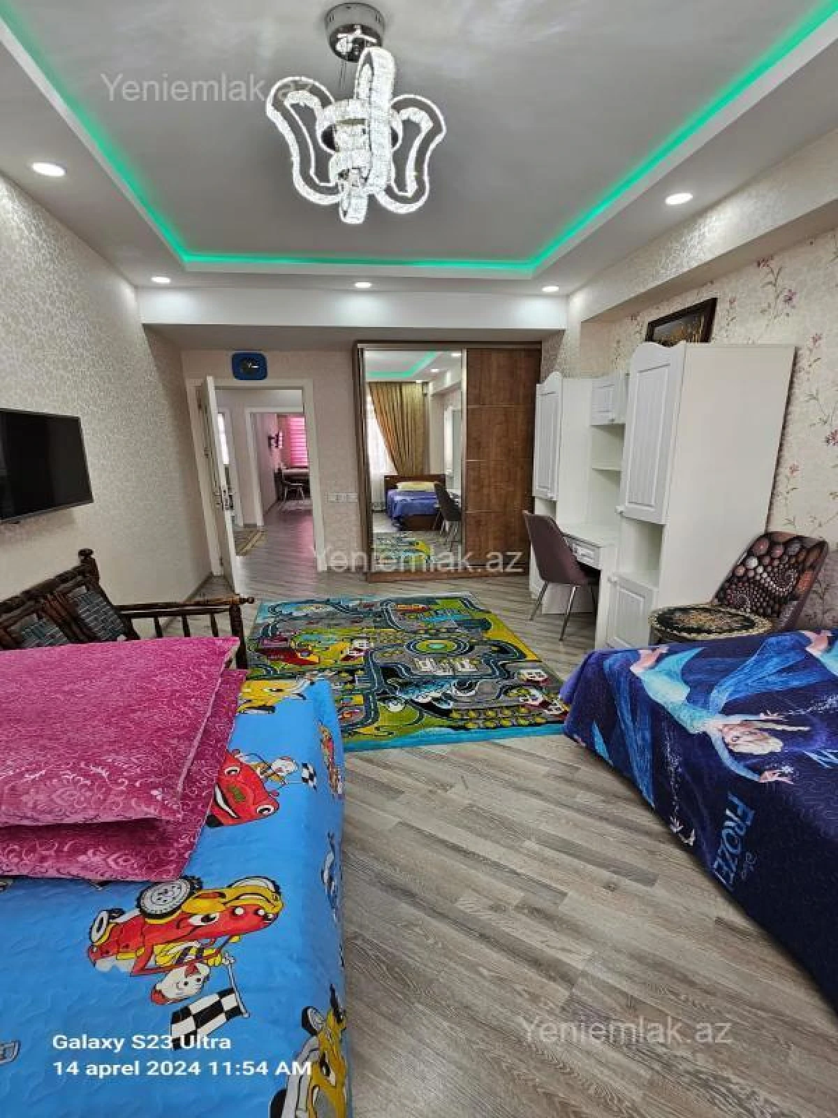 Satılır 3 otaqlı yeni tikili 128 m²