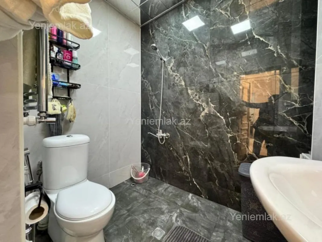 Satılır 2 otaqlı yeni tikili 70 m²