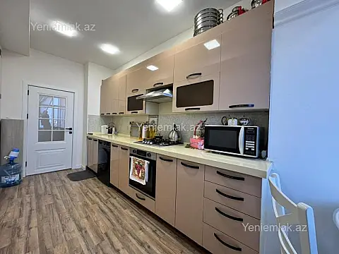Satılır 2 otaqlı yeni tikili 70 m²