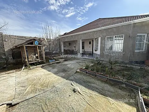 Satılır 4 otaqlı həyət evi 160 m²
