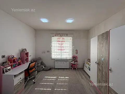 Satılır 4 otaqlı həyət evi 160 m²