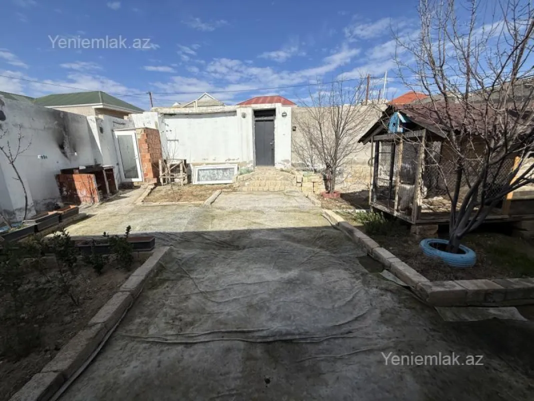 Satılır 4 otaqlı həyət evi 160 m²