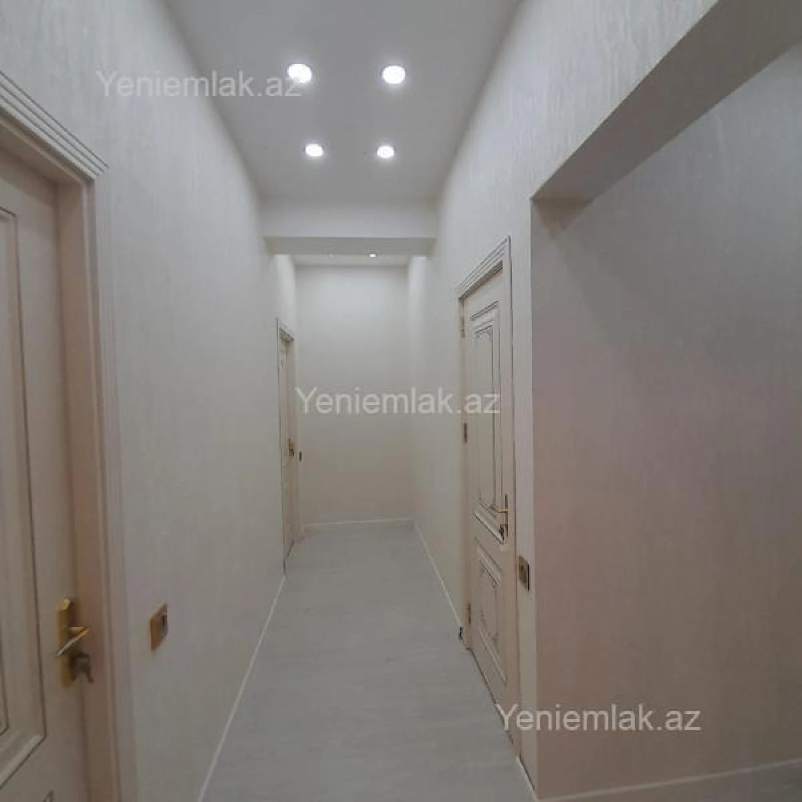 Satılır 2 otaqlı yeni tikili 75 m²
