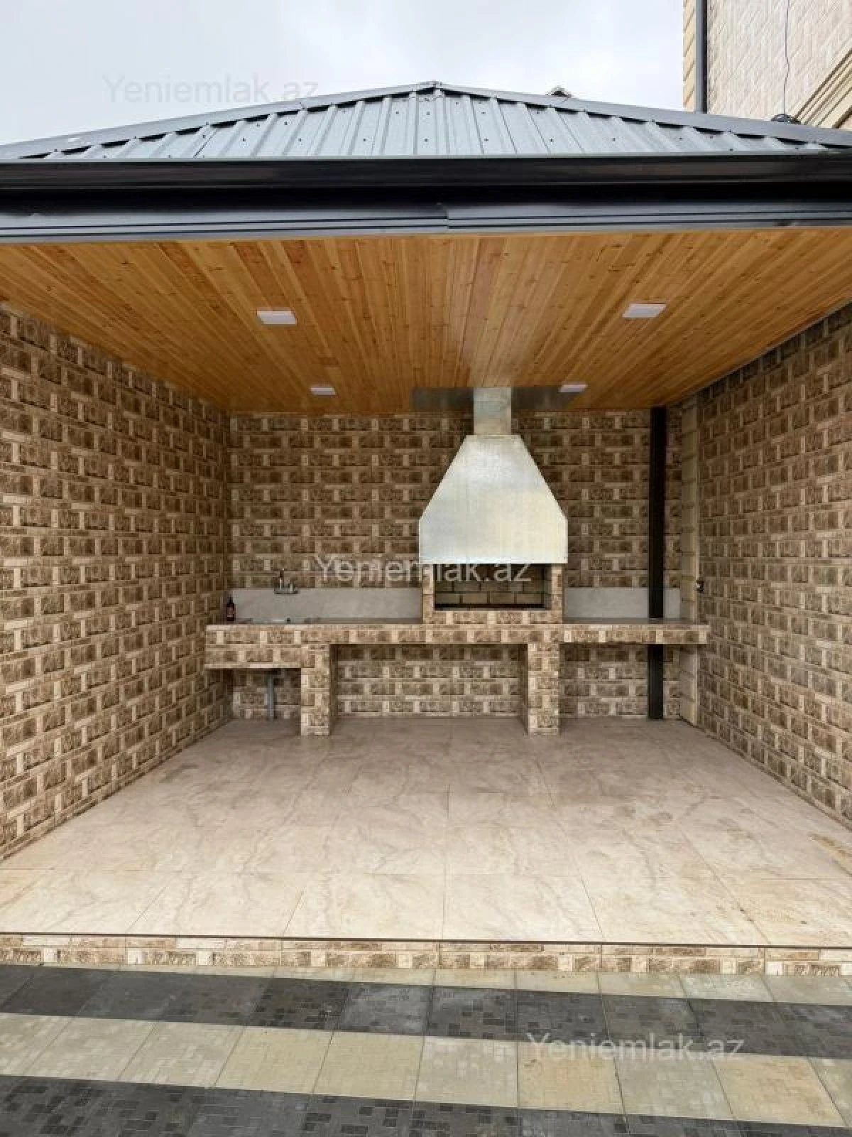 Satılır 7 otaqlı həyət evi 210 m²