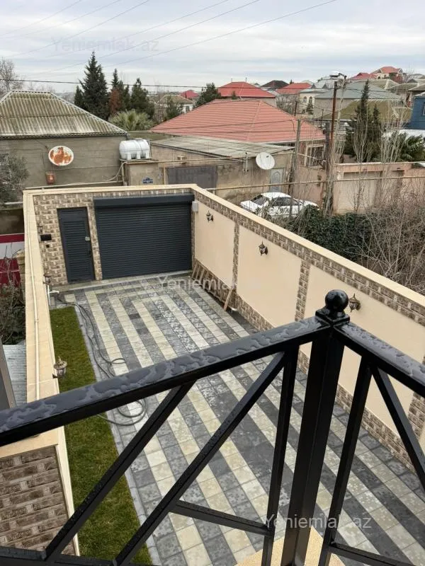 Satılır 7 otaqlı həyət evi 210 m²