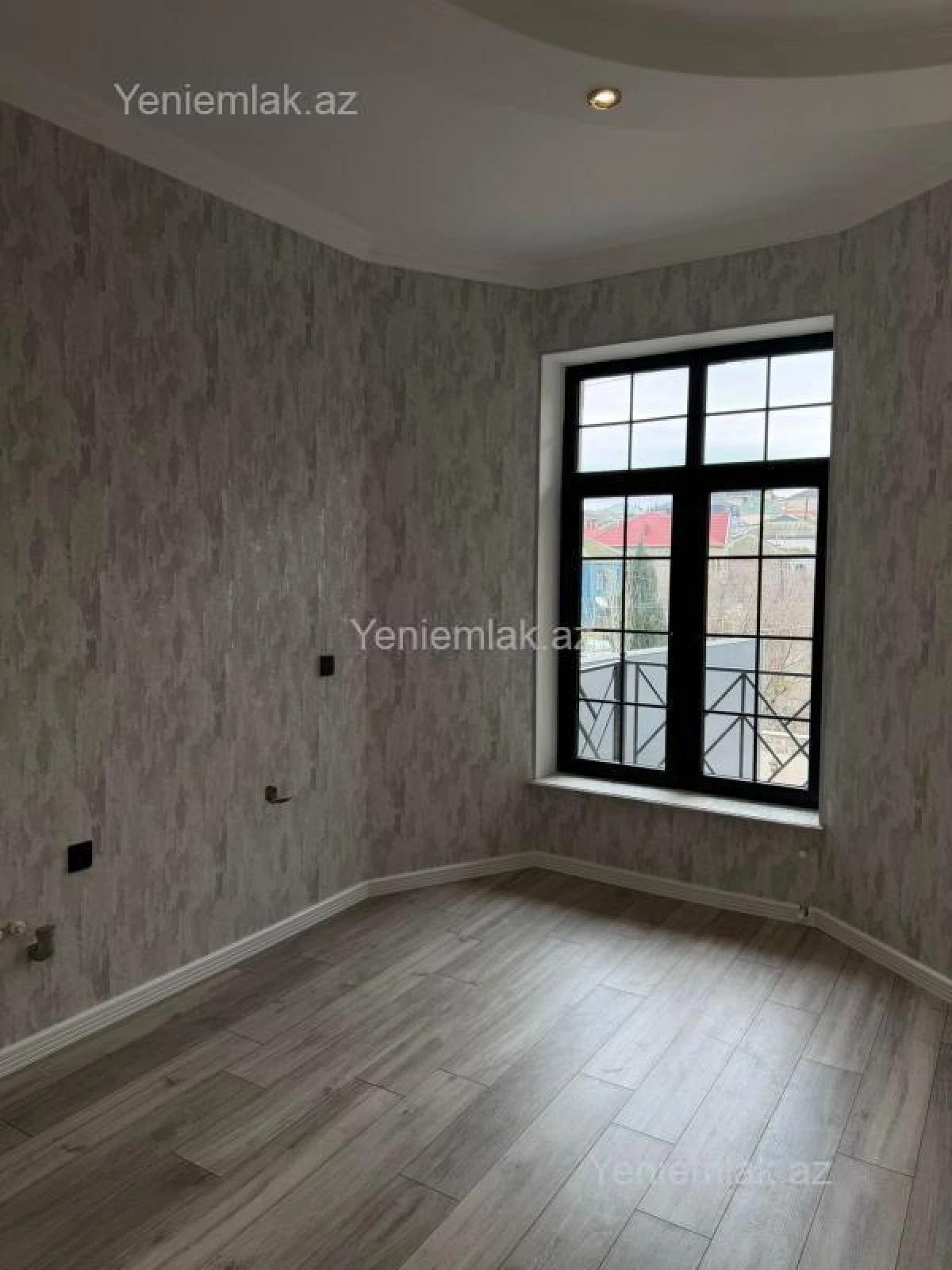 Satılır 7 otaqlı həyət evi 210 m²