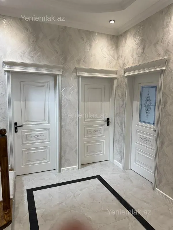 Satılır 7 otaqlı həyət evi 210 m²