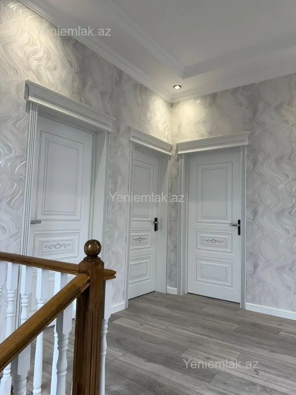 Satılır 7 otaqlı həyət evi 210 m²