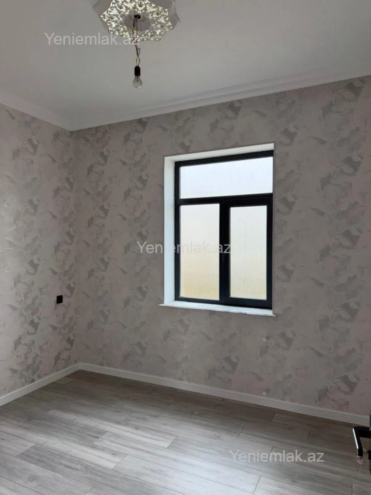 Satılır 7 otaqlı həyət evi 210 m²