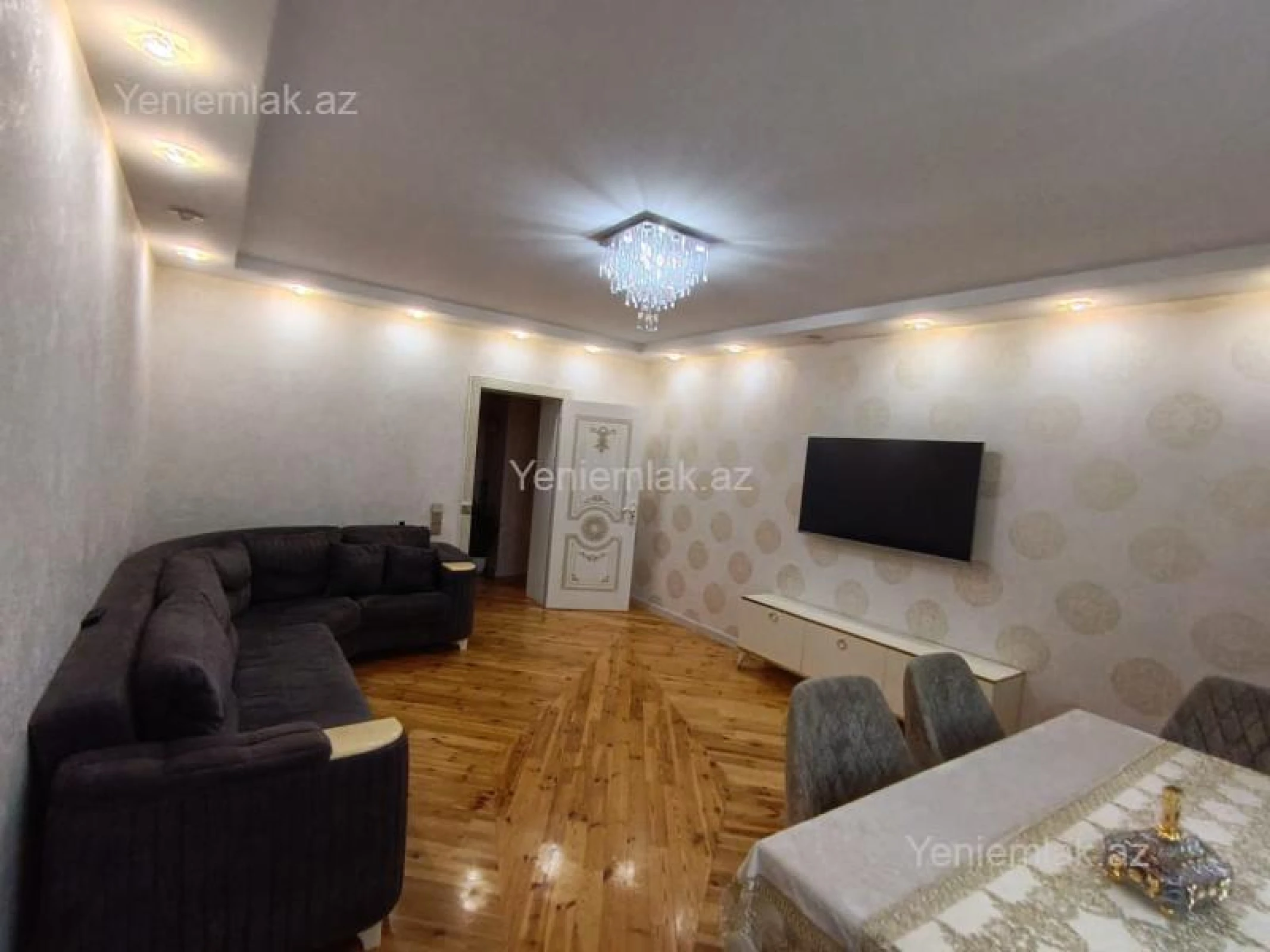 Satılır 3 otaqlı köhnə tikili 80 m²