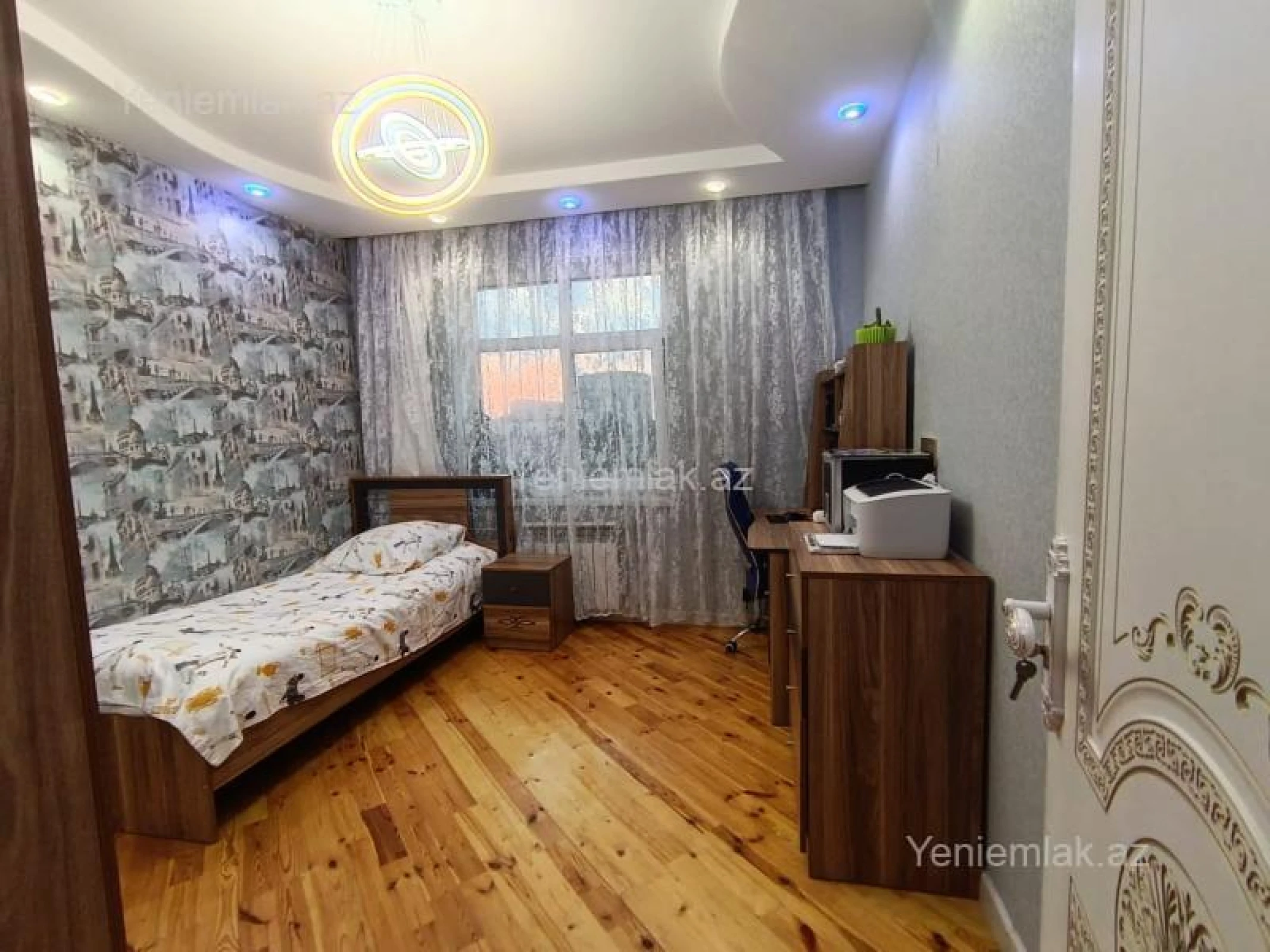 Satılır 3 otaqlı köhnə tikili 80 m²