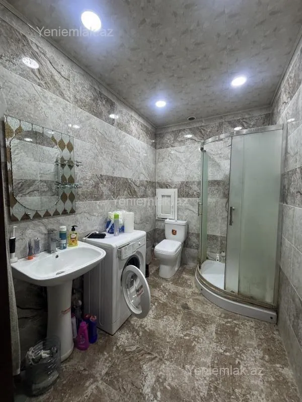Satılır 2 otaqlı yeni tikili 65 m²