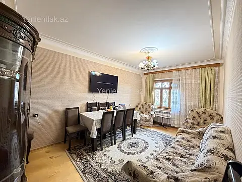 Satılır 2 otaqlı köhnə tikili 60 m²