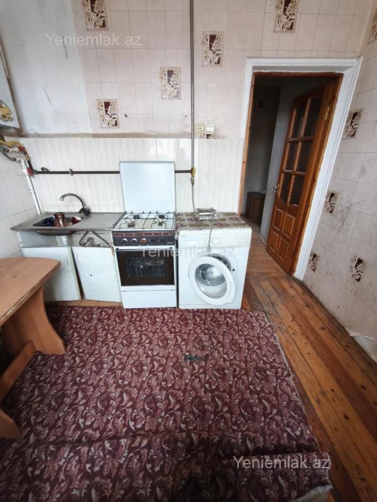 Satılır 2 otaqlı köhnə tikili 60 m²
