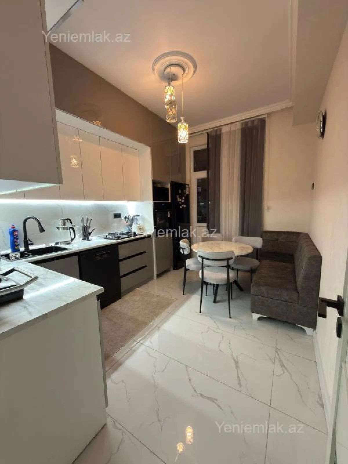 Satılır 2 otaqlı yeni tikili 65 m²