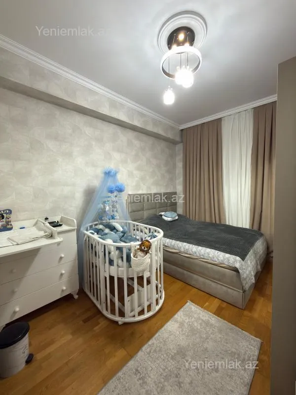 Satılır 2 otaqlı yeni tikili 65 m²