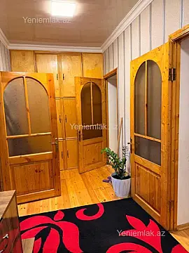 Satılır 3 otaqlı köhnə tikili 70 m²