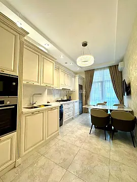 Satılır 3 otaqlı yeni tikili 140 m²