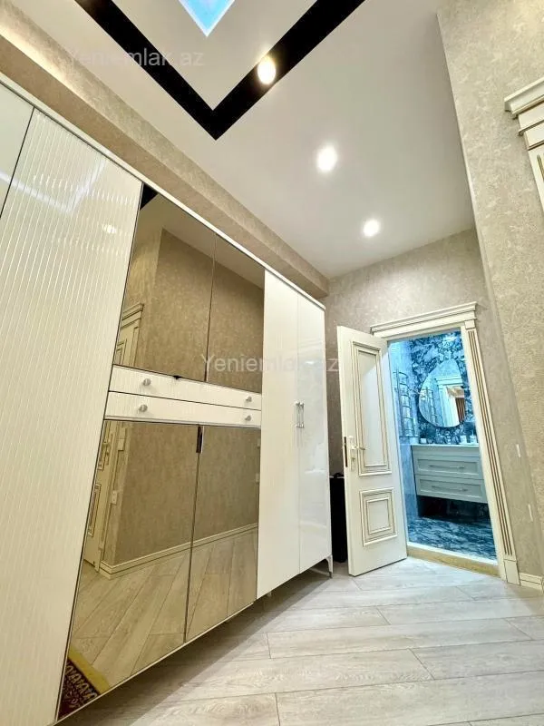 Satılır 3 otaqlı yeni tikili 140 m²