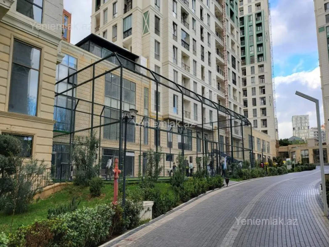 Satılır 2 otaqlı yeni tikili 93 m²