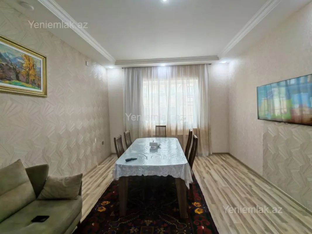 Satılır 4 otaqlı həyət evi 140 m²