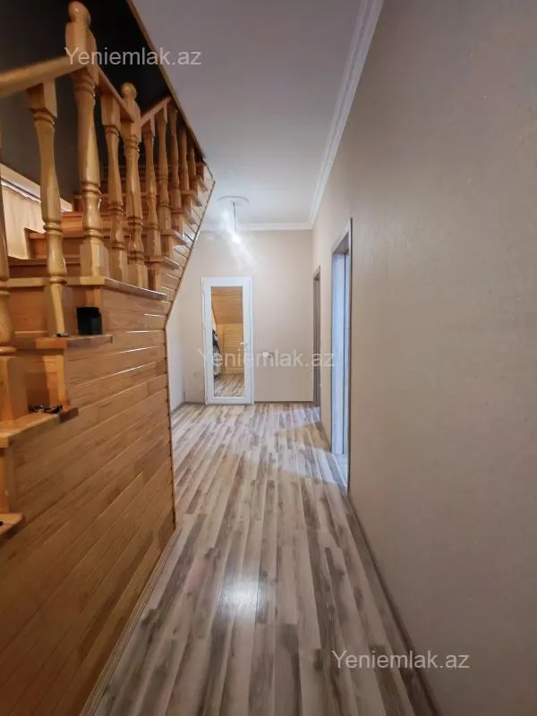 Satılır 4 otaqlı həyət evi 140 m²