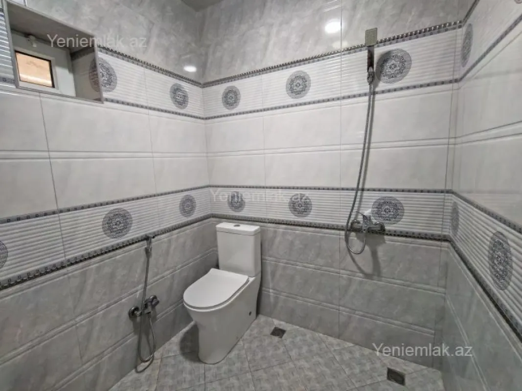 Satılır 4 otaqlı həyət evi 140 m²
