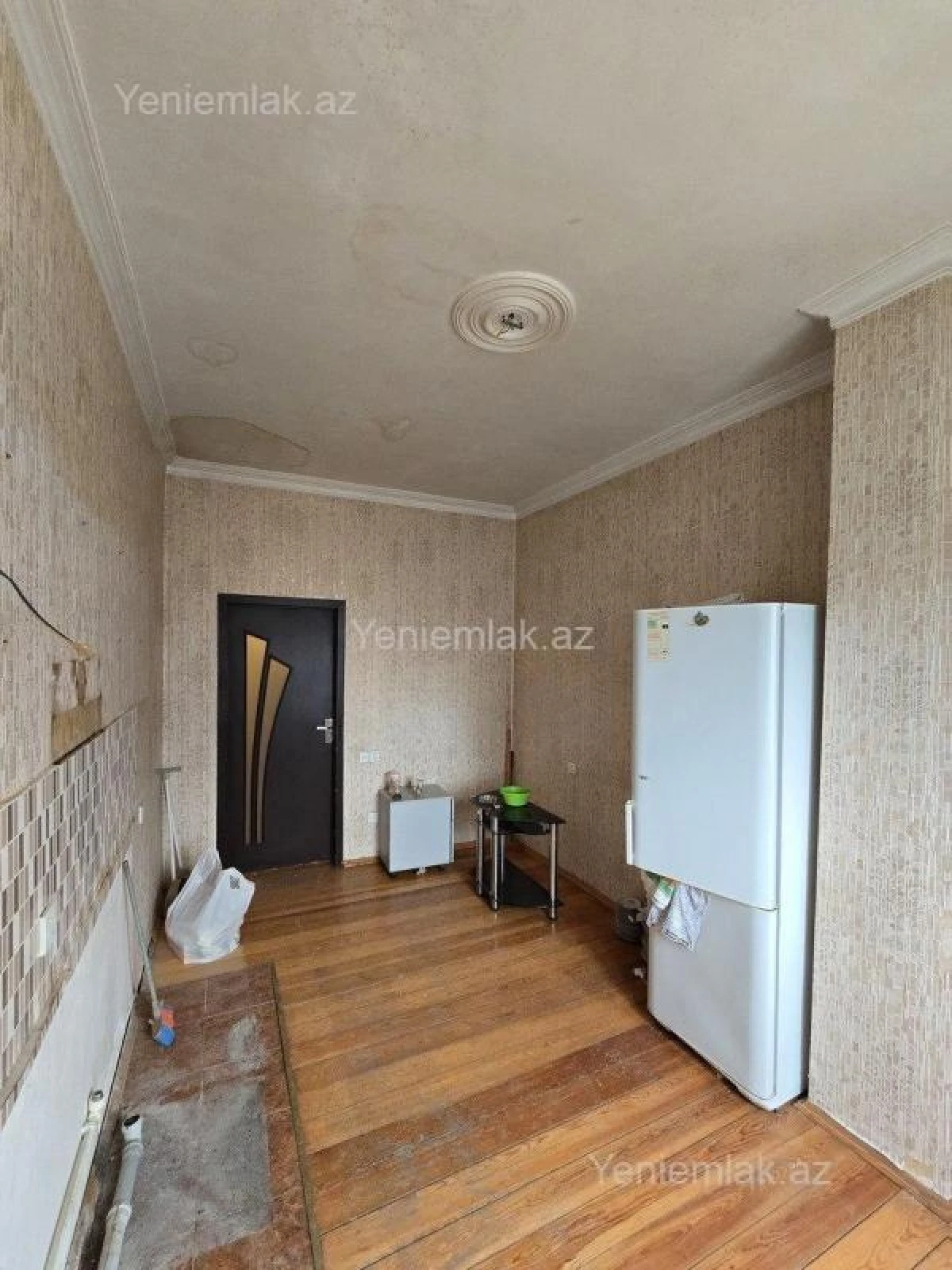 Satılır 3 otaqlı yeni tikili 100 m²