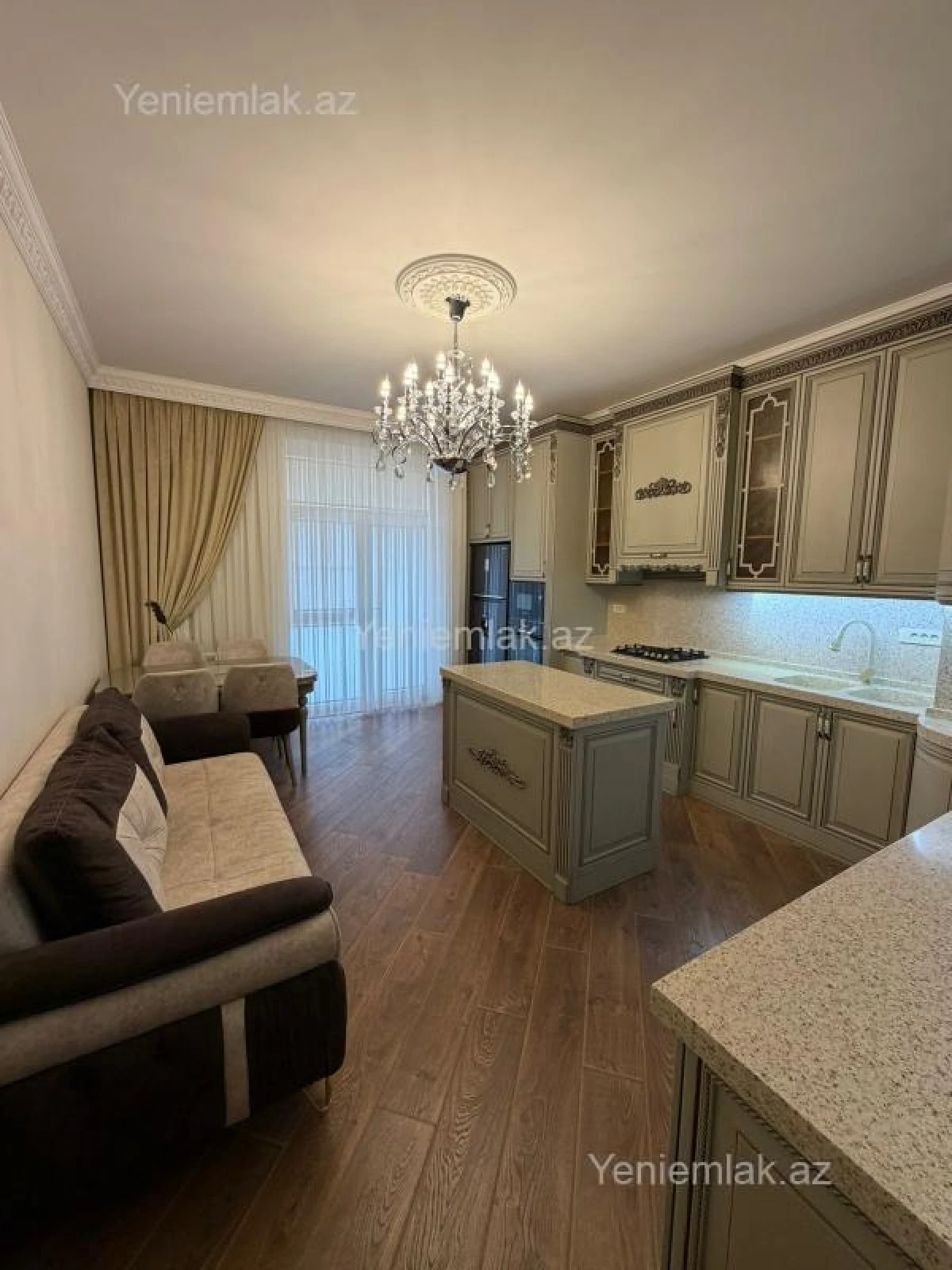 Satılır 4 otaqlı yeni tikili 162 m²