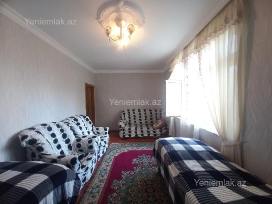 Satılır 1 otaqlı köhnə tikili 37 m²