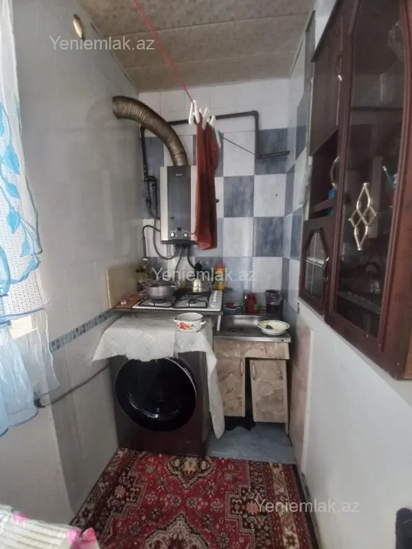 Satılır 1 otaqlı köhnə tikili 37 m²