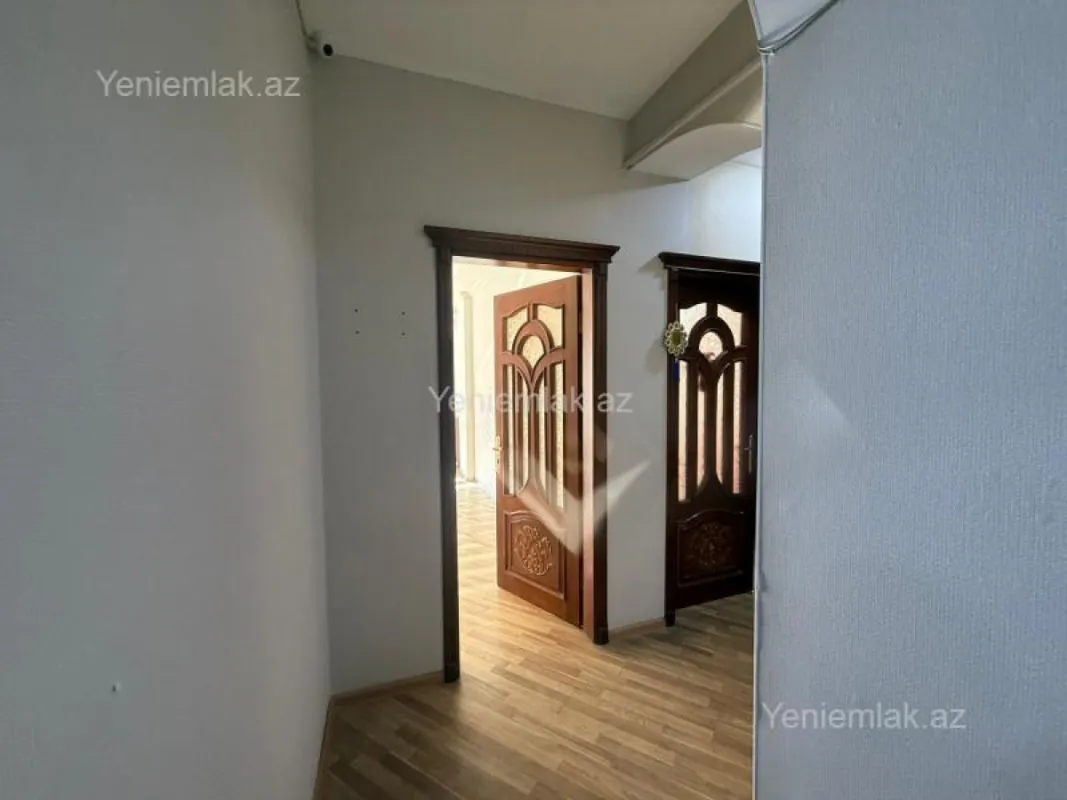 Satılır 4 otaqlı yeni tikili 195 m²