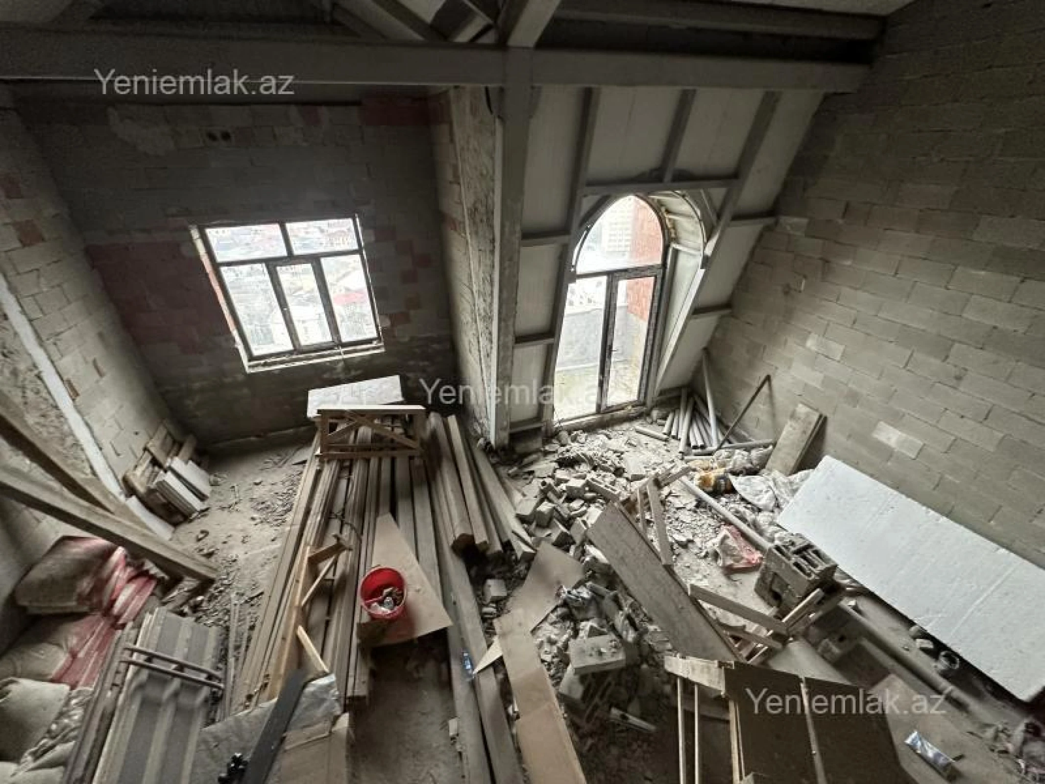 Satılır 2 otaqlı yeni tikili 87.5 m²