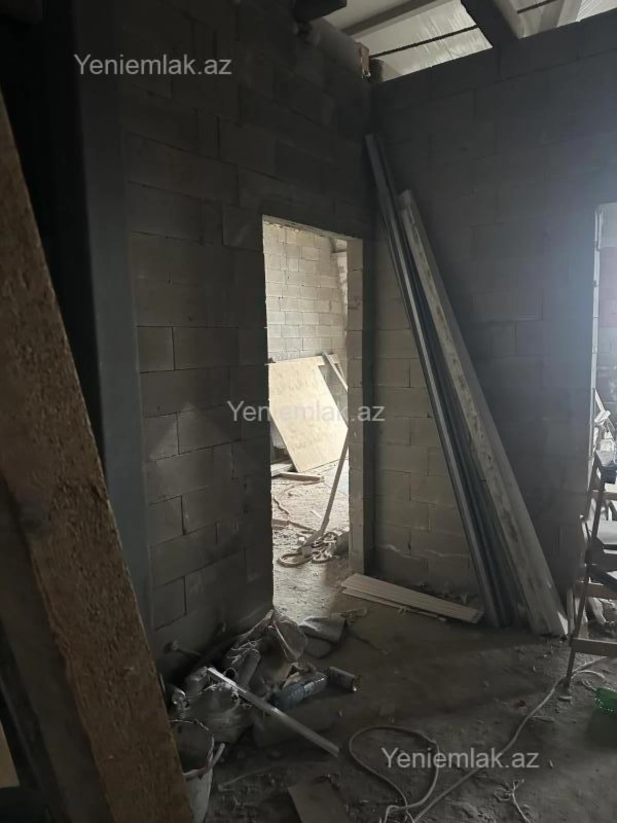 Satılır 2 otaqlı yeni tikili 87.5 m²