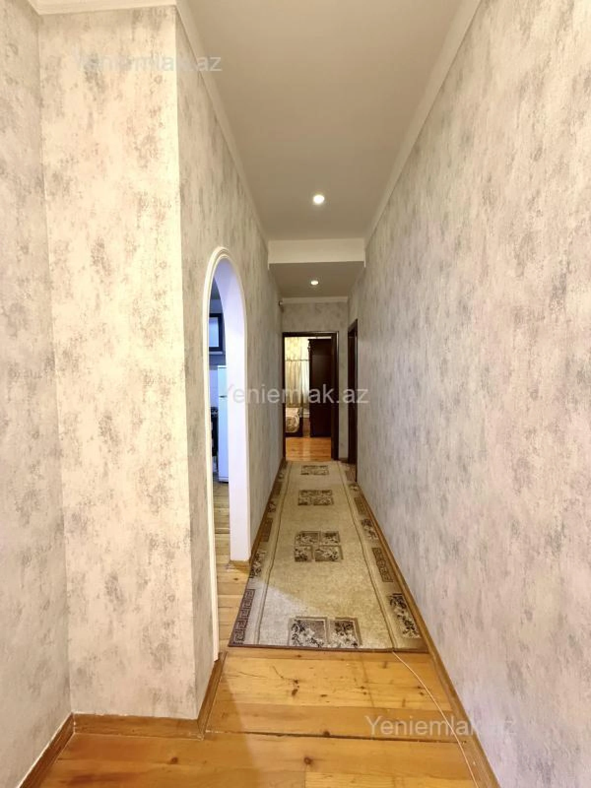 Satılır 2 otaqlı yeni tikili 65 m²