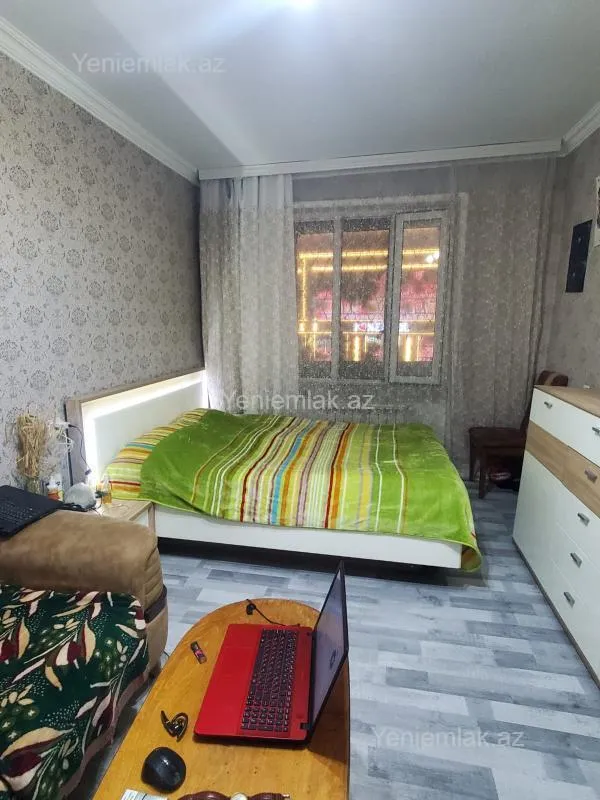 Satılır 3 otaqlı köhnə tikili 70 m²